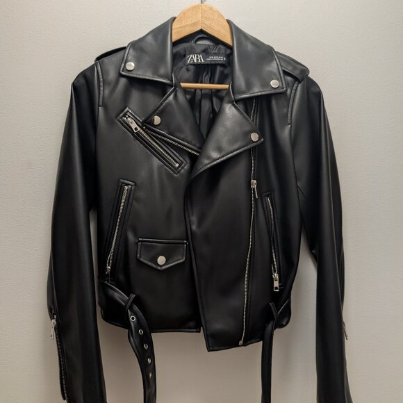 Zara Jackets & Blazers - FAUX LEATHER ZARA JACKET